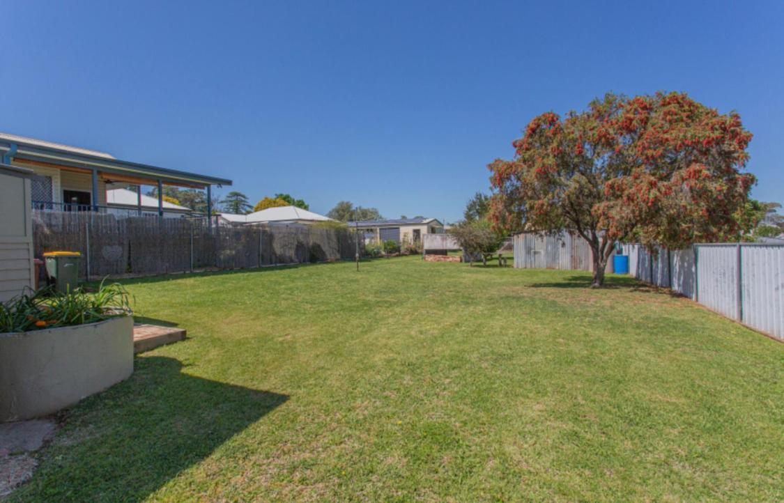 Cowra Cottage Exterior photo